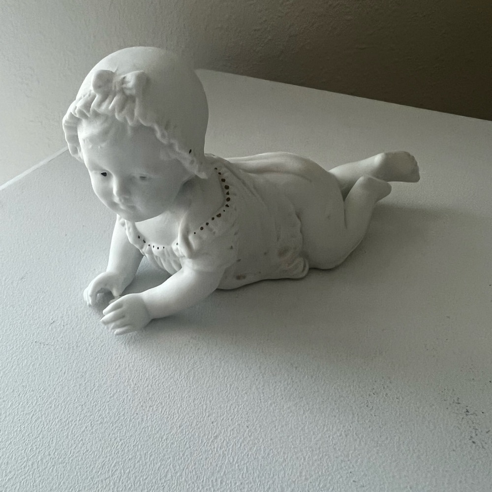 Antique German Carl Schneider Bisque Porcelain Figurine Piano Baby Girl W/Bonnet